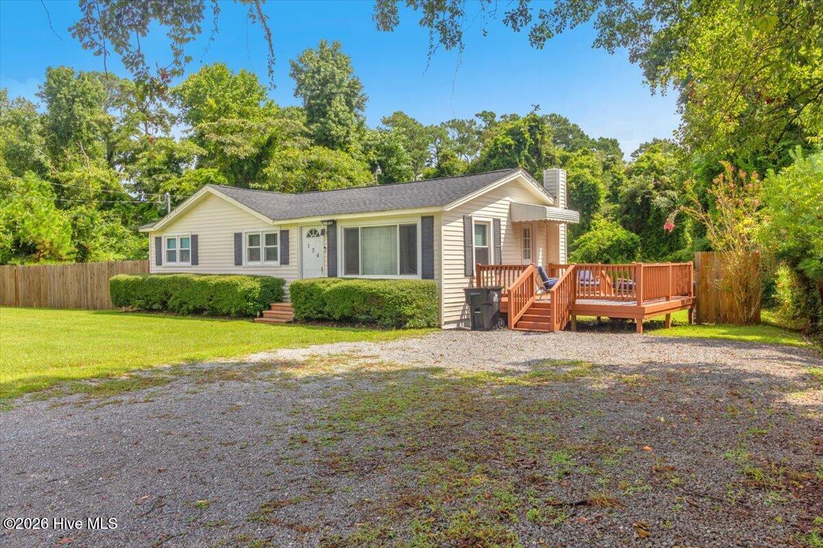134 Old Freeman Road Swansboro, NC 28584 - Photo 2 of 28 Gallery Image 2