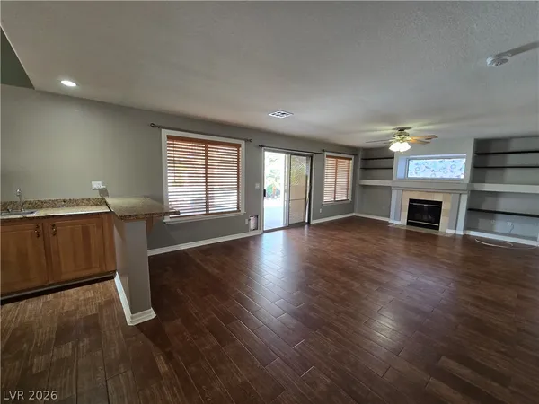 $3,295 | 8244 West Gilmore Avenue, Las Vegas, NV 89129