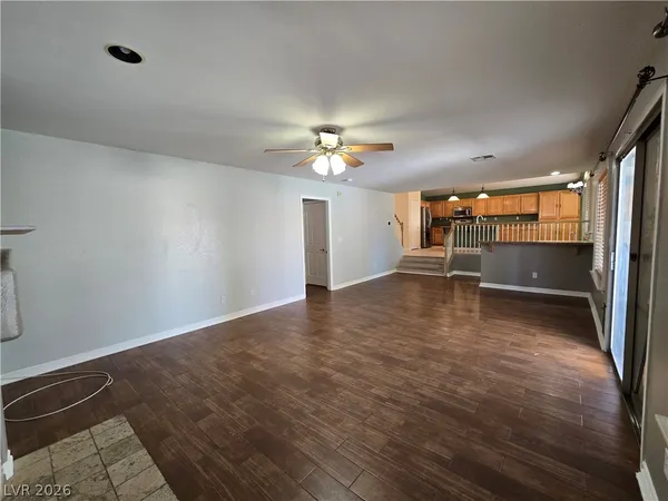 $3,295 | 8244 West Gilmore Avenue, Las Vegas, NV 89129