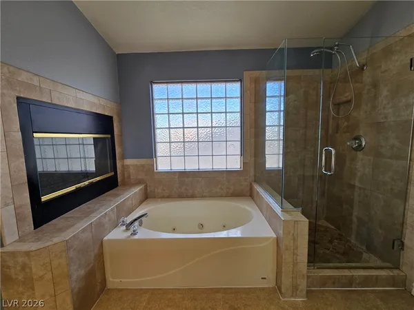 $3,295 | 8244 West Gilmore Avenue, Las Vegas, NV 89129