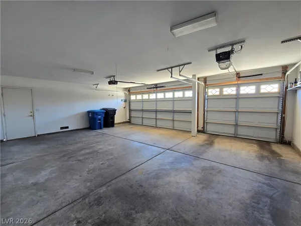 $3,295 | 8244 West Gilmore Avenue, Las Vegas, NV 89129