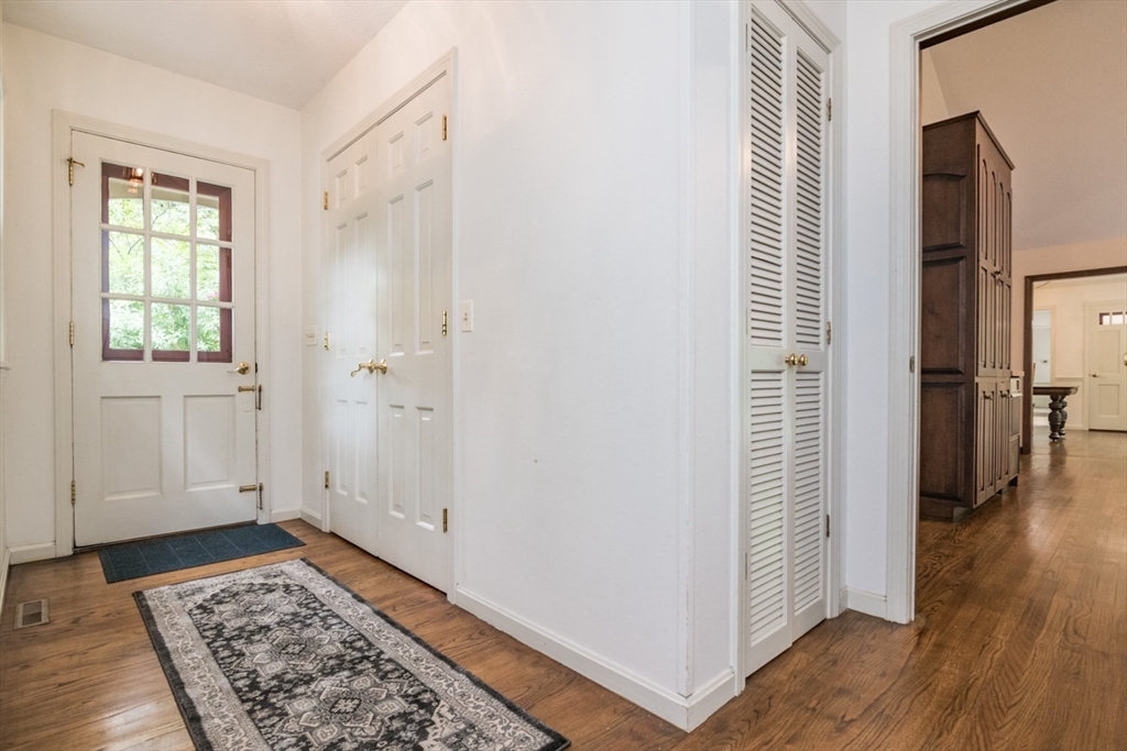 100 Hilltop Road Longmeadow, MA 01106 - Photo 27 of 42