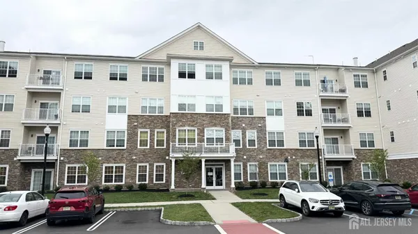$579,000 | 542 Lorhan Drive, Piscataway, NJ 08854