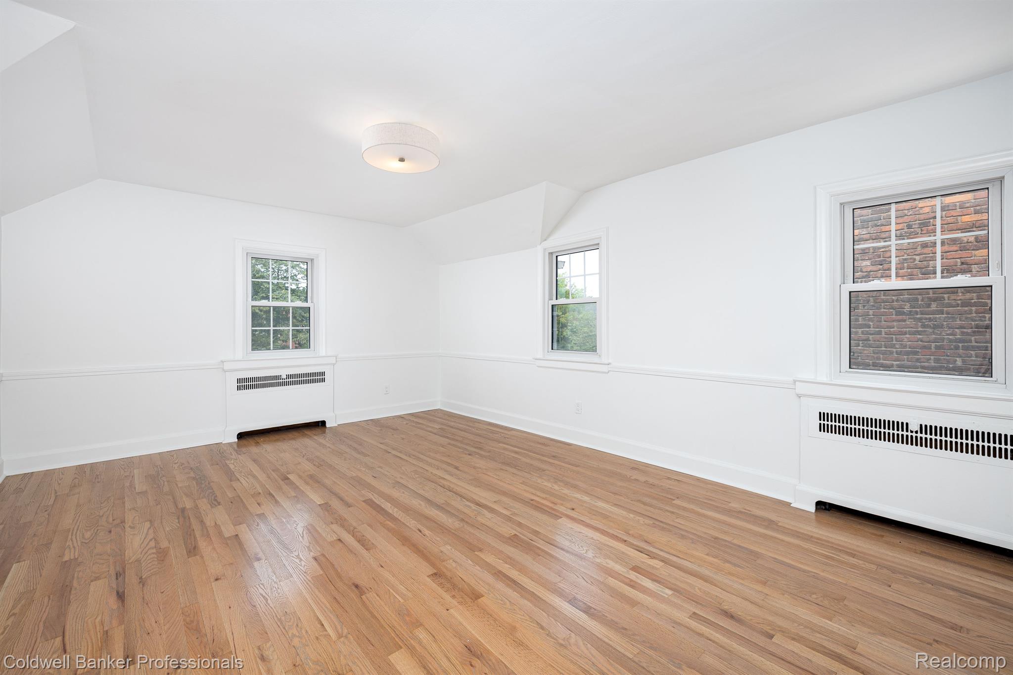 326 McMillan Road Grosse Pointe, MI 48236 - Photo 20 of 34 Gallery Image 20
