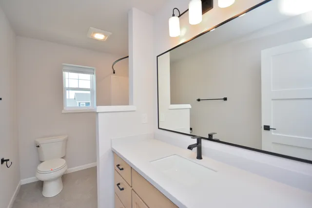 $634,900 | 1299 Arrowood Circle West, Oconomowoc, WI 53066