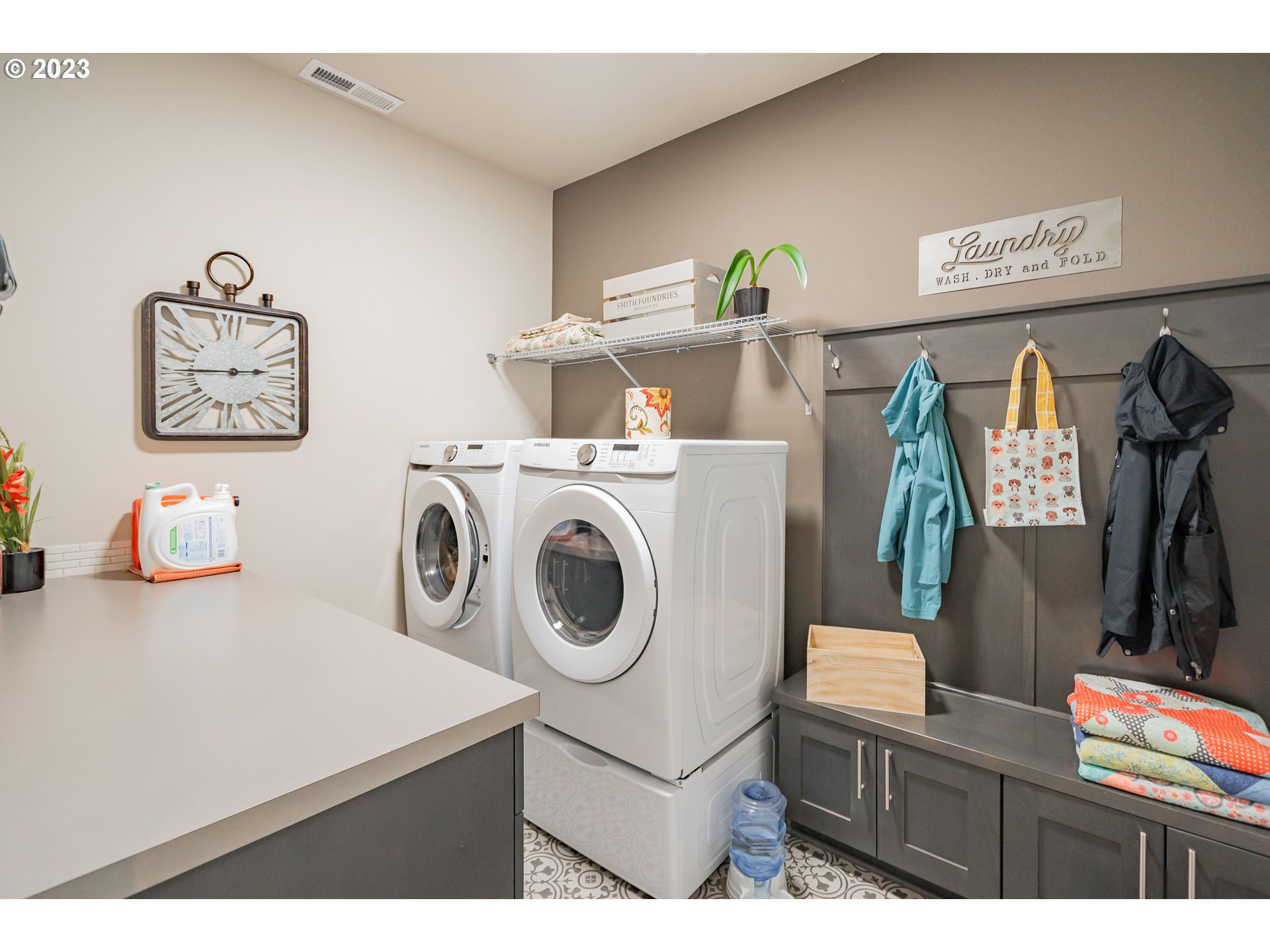 8518 North 1st Street Ridgefield, WA 98642 - Photo 21 of 41 a utility room with dryer and washer