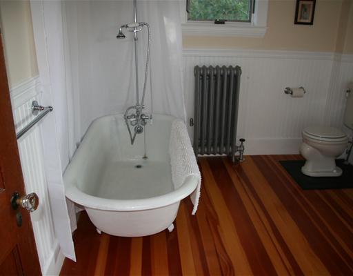 24 Keswick Road South Portland, ME 04106 - Photo 17 of 23 Bathroom.