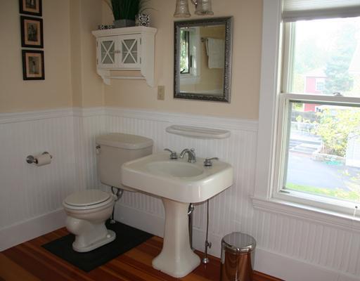 24 Keswick Road South Portland, ME 04106 - Photo 18 of 23 Bathroom.
