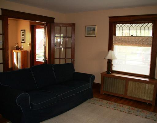 24 Keswick Road South Portland, ME 04106 - Photo 7 of 23 Living Room.