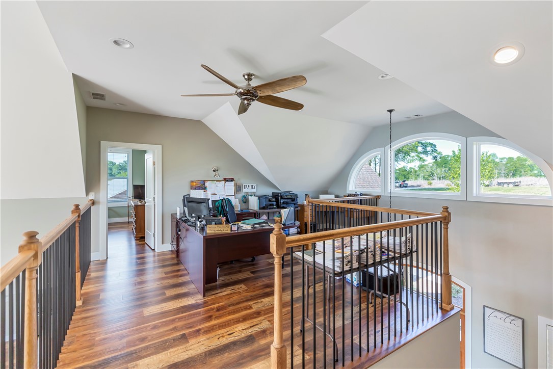 827 Durham Brown Road Seneca, SC 29678 - Photo 26 of 48 Upstairs, home office