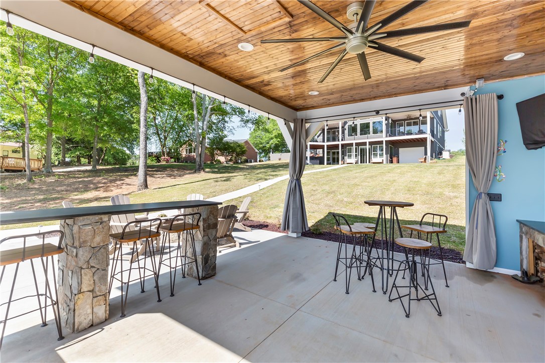 827 Durham Brown Road Seneca, SC 29678 - Photo 39 of 48 Outdoor living just a short flat walk from the mai