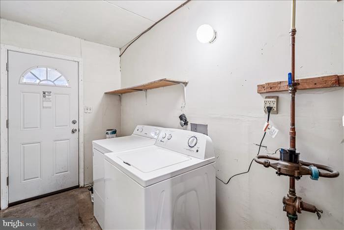 7646 South Arbory Lane, Unit 320 Laurel, MD 20707 - Photo 42 of 45 a utility room with dryer and washer