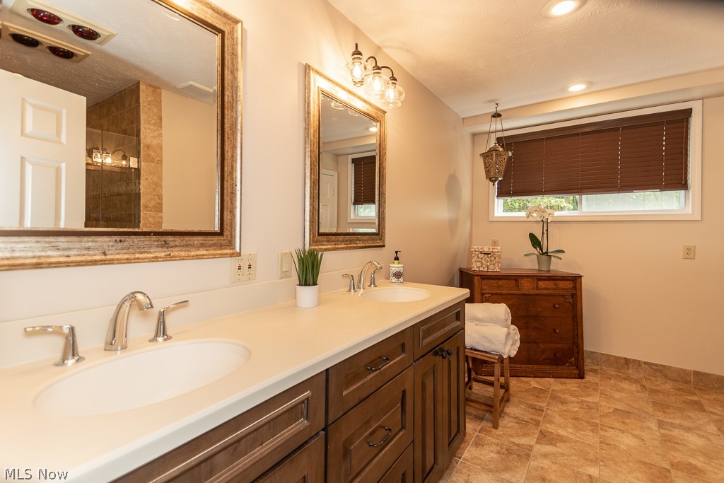 16578 Drake Road Strongsville, OH 44136 - Photo 21 of 35 Gallery Image 21