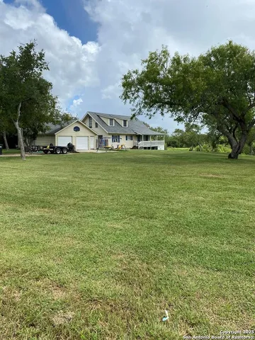 $289,000 | 289 Mission River Oaks Road, Woodsboro, TX 78393