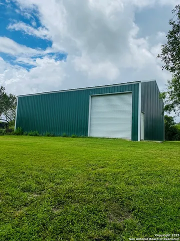 $289,000 | 289 Mission River Oaks Road, Woodsboro, TX 78393