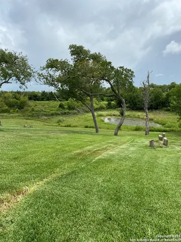 $289,000 | 289 Mission River Oaks Road, Woodsboro, TX 78393