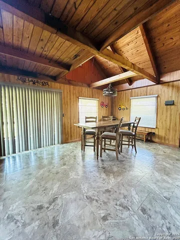 $289,000 | 289 Mission River Oaks Road, Woodsboro, TX 78393