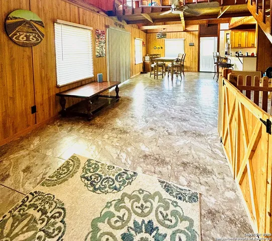 $289,000 | 289 Mission River Oaks Road, Woodsboro, TX 78393