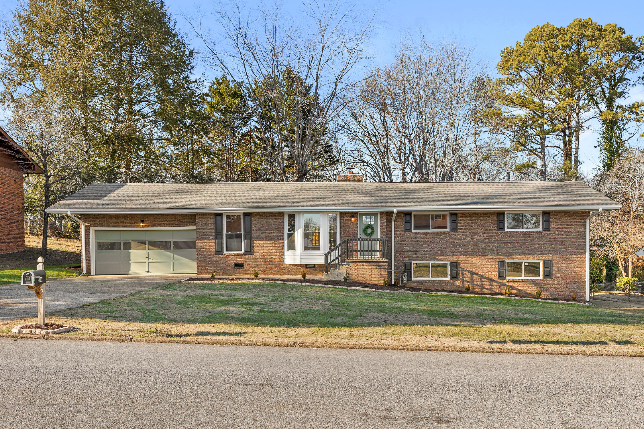 3919 Yorktown Road Chattanooga, TN 37416 - Photo 1 of 30 3919 Yorktown