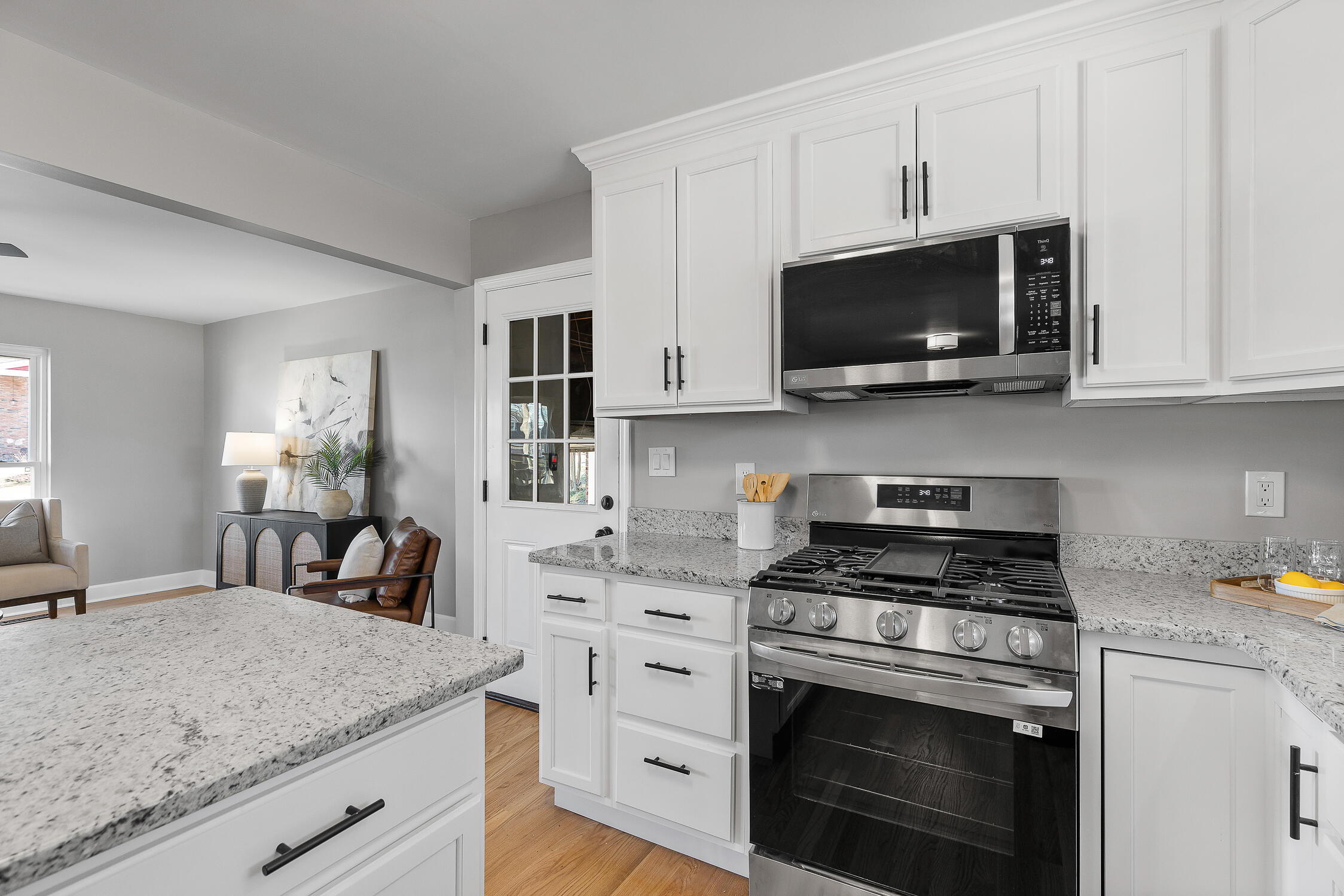 3919 Yorktown Road Chattanooga, TN 37416 - Photo 12 of 30 Kitchen