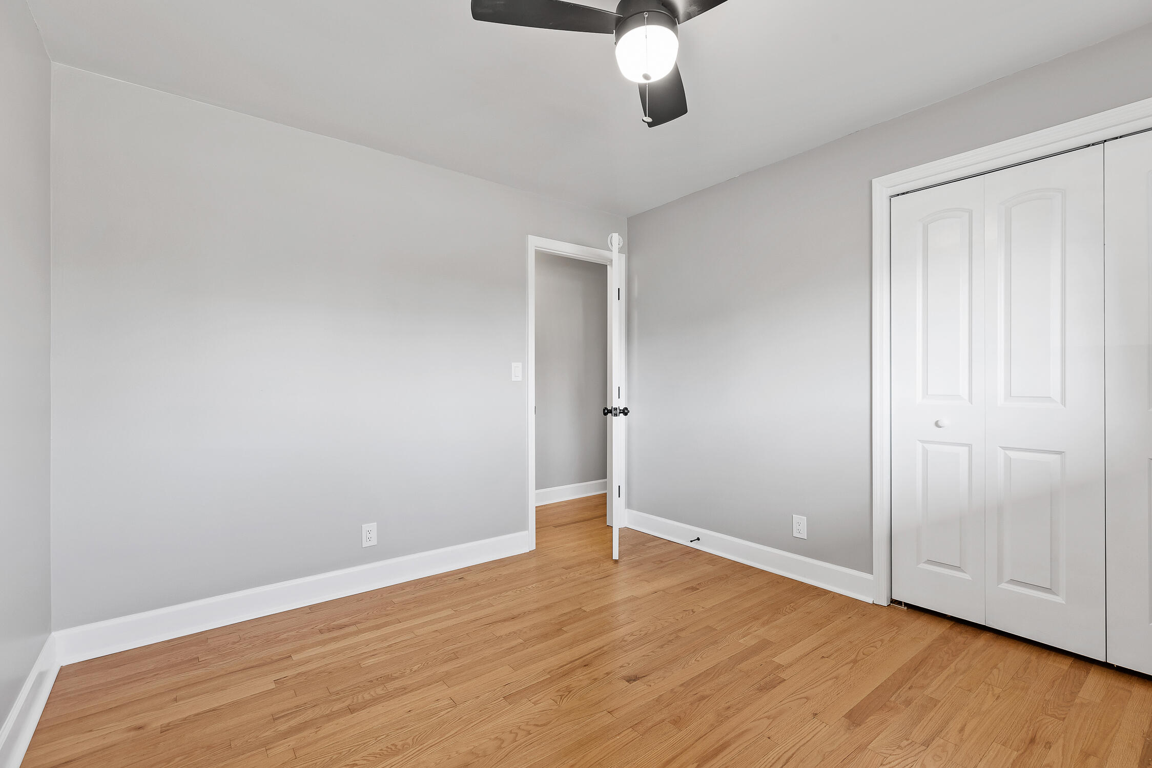 3919 Yorktown Road Chattanooga, TN 37416 - Photo 21 of 30 Bedroom 3