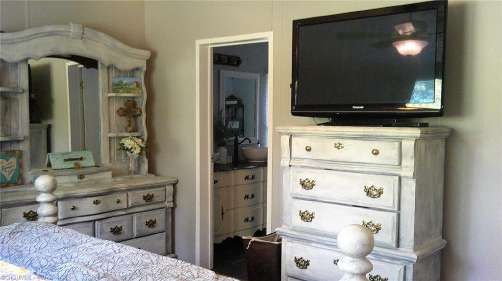 519 Rains Road Thomasville, NC 27360 - Photo 19 of 30 Gallery Image 19