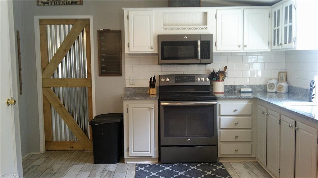 519 Rains Road Thomasville, NC 27360 - Photo 3 of 30 Gallery Image 3