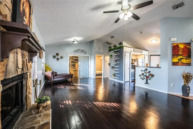 $239,900 | 3304 Fox Ridge Drive, Winter Haven, FL 33884