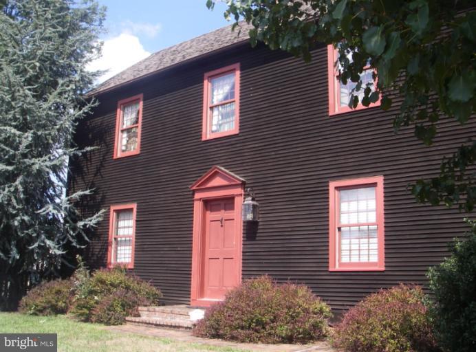 Exterior (Front)