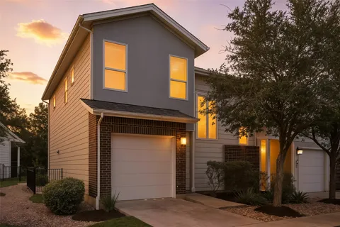 $399,900 | 3108 East 51st Street, Unit 203, Austin, TX 78723