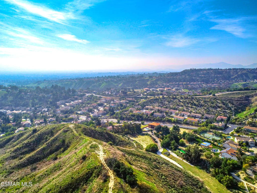 17900 Bull Canyon Road Granada Hills, CA 91344 - Photo 20 of 34 view of city and mountain