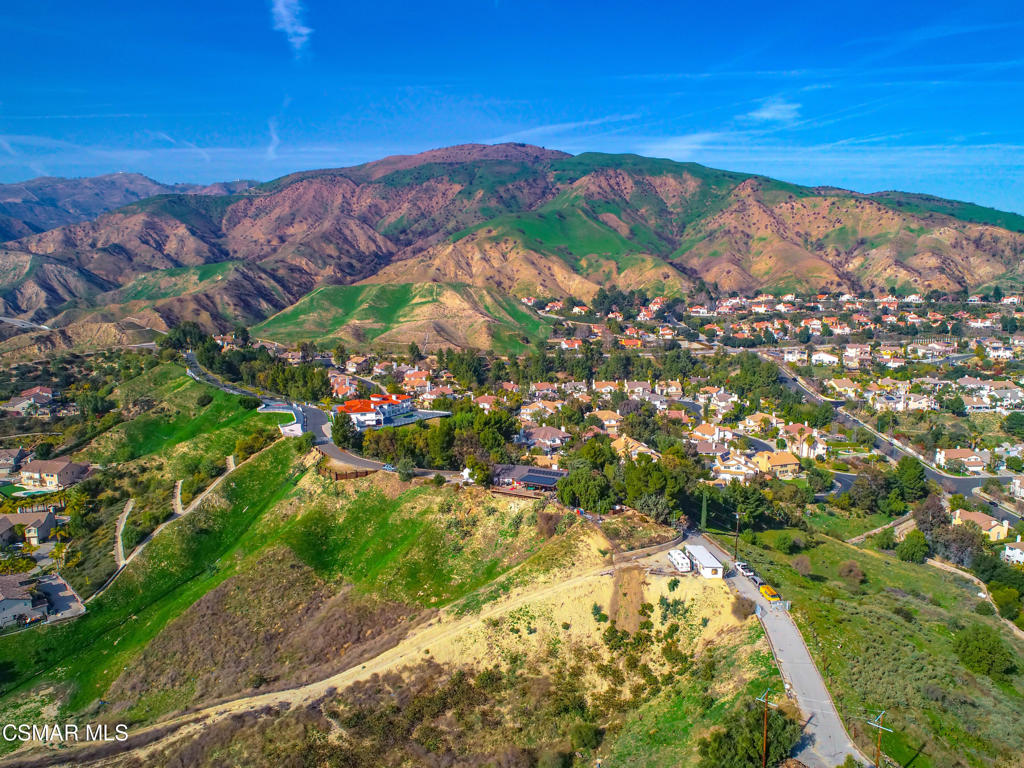 17900 Bull Canyon Road Granada Hills, CA 91344 - Photo 24 of 34 a view of a city