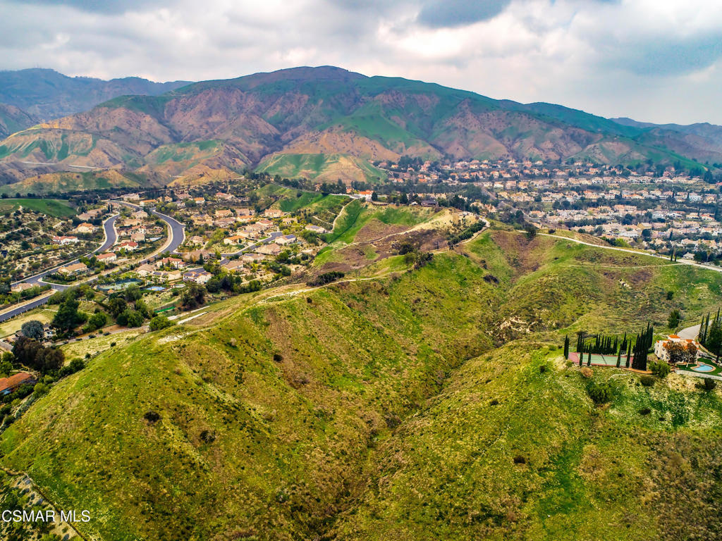 17900 Bull Canyon Road Granada Hills, CA 91344 - Photo 26 of 34