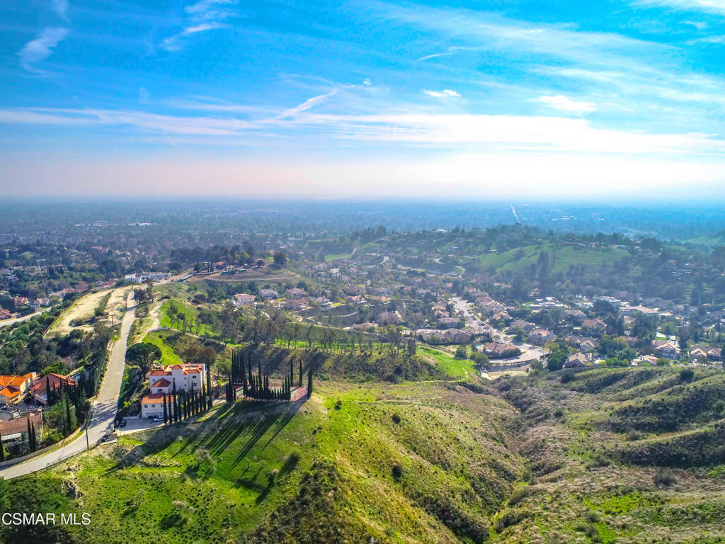 17900 Bull Canyon Road Granada Hills, CA 91344 - Photo 7 of 34 a view of a city
