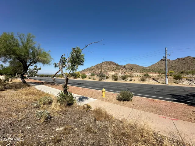 $1,075,000 | 14220 North Cave Creek Road, Phoenix, AZ 85022