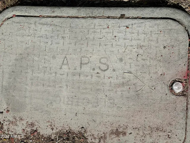 $1,075,000 | 14220 North Cave Creek Road, Phoenix, AZ 85022