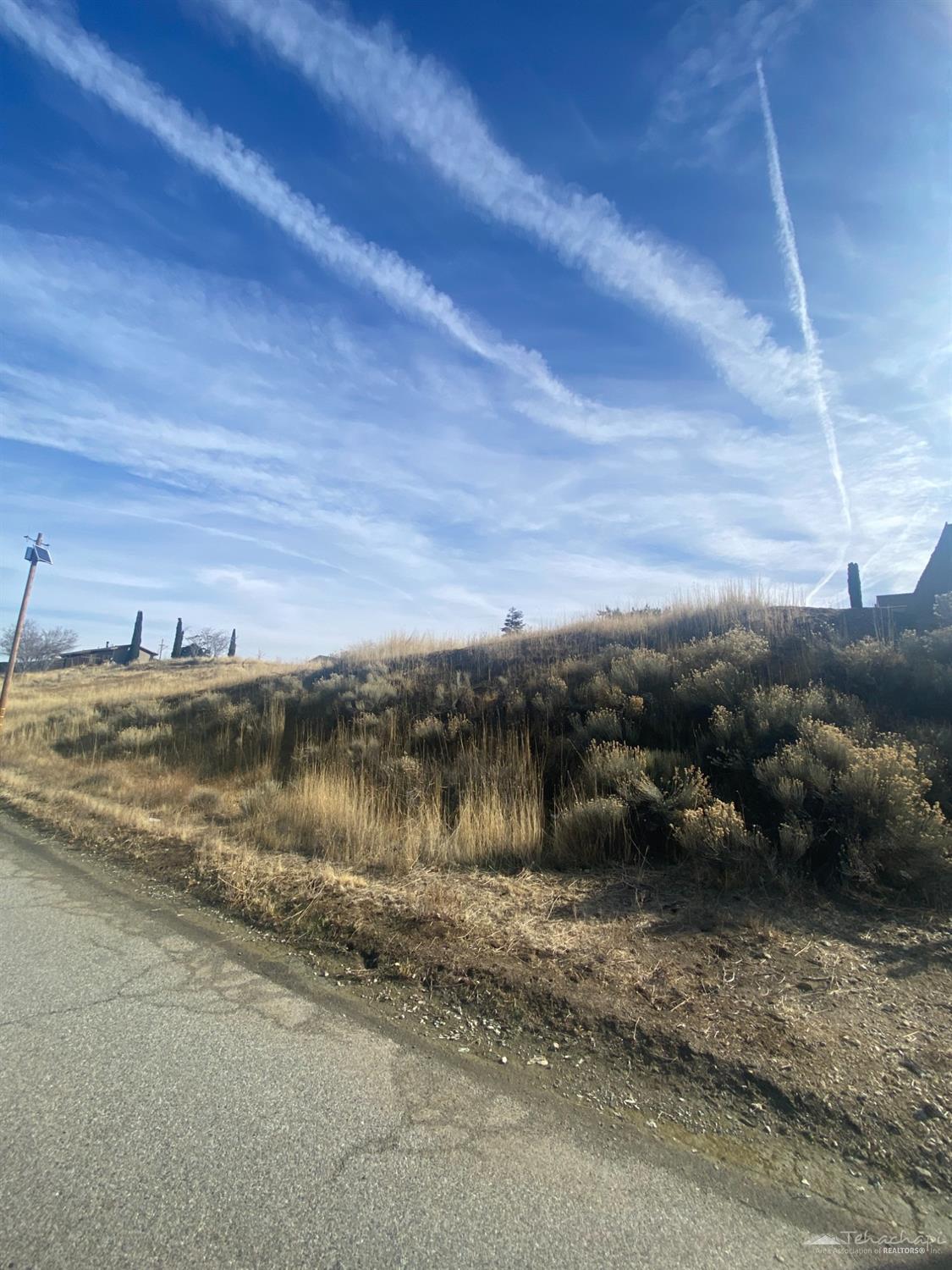 22204 Mariposa Road Tehachapi, CA 93561 - Photo 2 of 4 Gallery Image 2