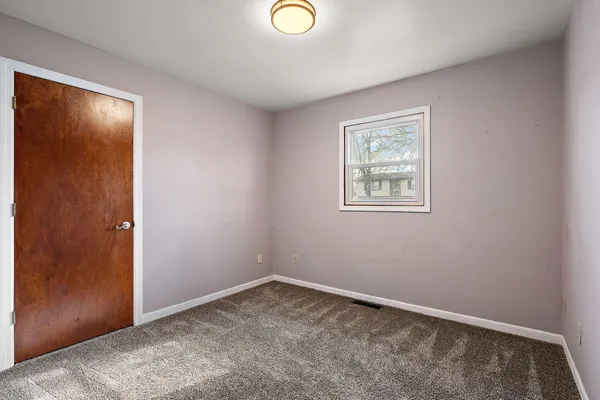 $309,900 | 9542 Roosevelt Place, Crown Point, IN 46307