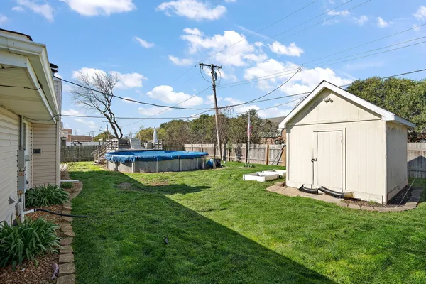 $309,900 | 9542 Roosevelt Place, Crown Point, IN 46307