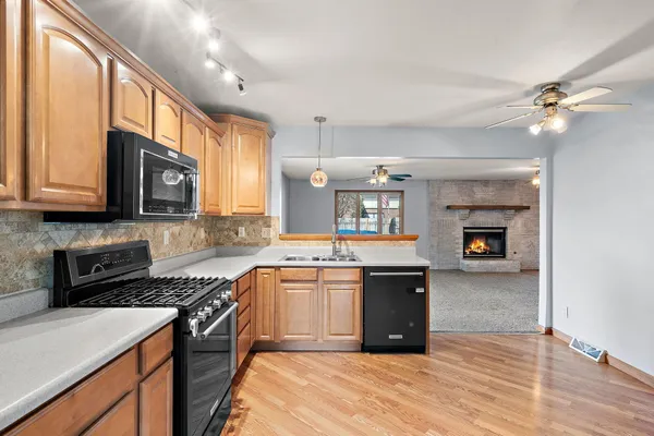 $309,900 | 9542 Roosevelt Place, Crown Point, IN 46307