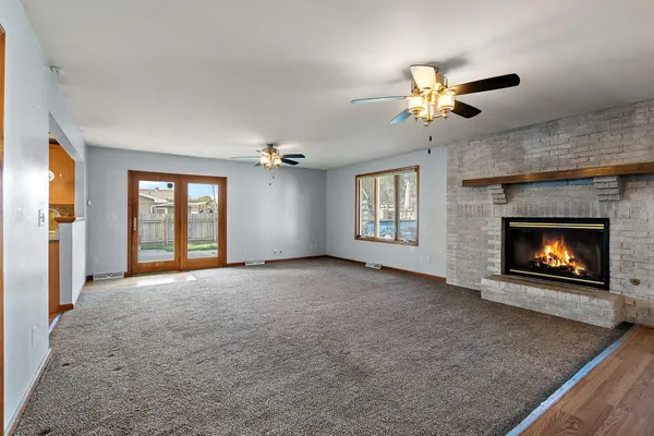 $309,900 | 9542 Roosevelt Place, Crown Point, IN 46307