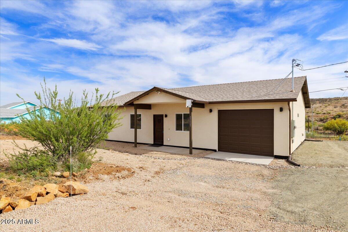 20025 East Lakeside Road Mayer, AZ 86333 - Photo 1 of 19 01-Front
