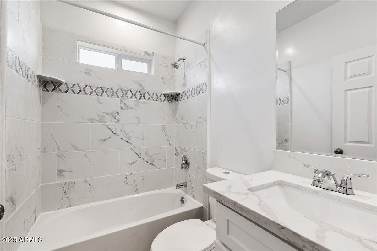 20025 East Lakeside Road Mayer, AZ 86333 - Photo 15 of 19 15-Bathroom