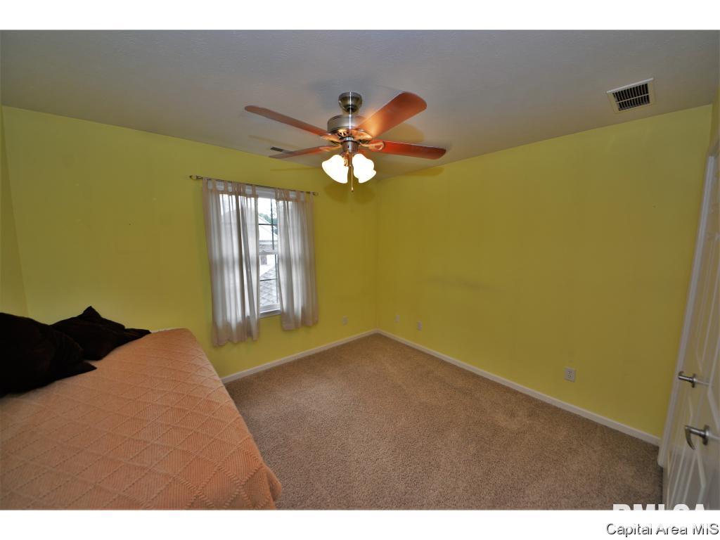 3004 Red Oak Lane Springfield, IL 62712 - Photo 19 of 29 Gallery Image 19