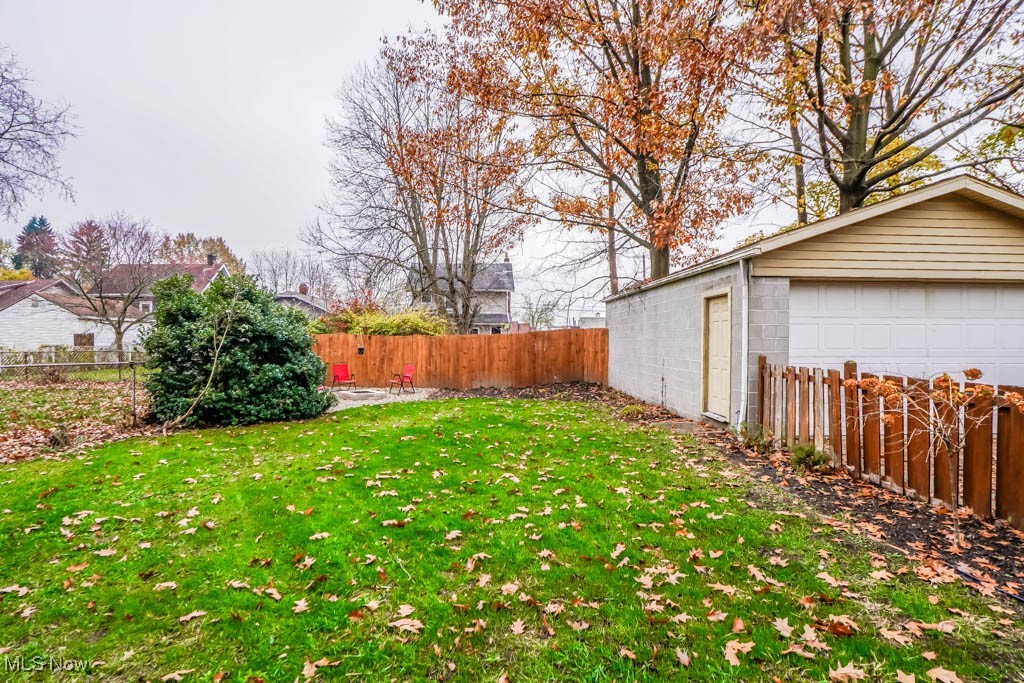 1568 Hampton Road Akron, OH 44305 - Photo 25 of 30