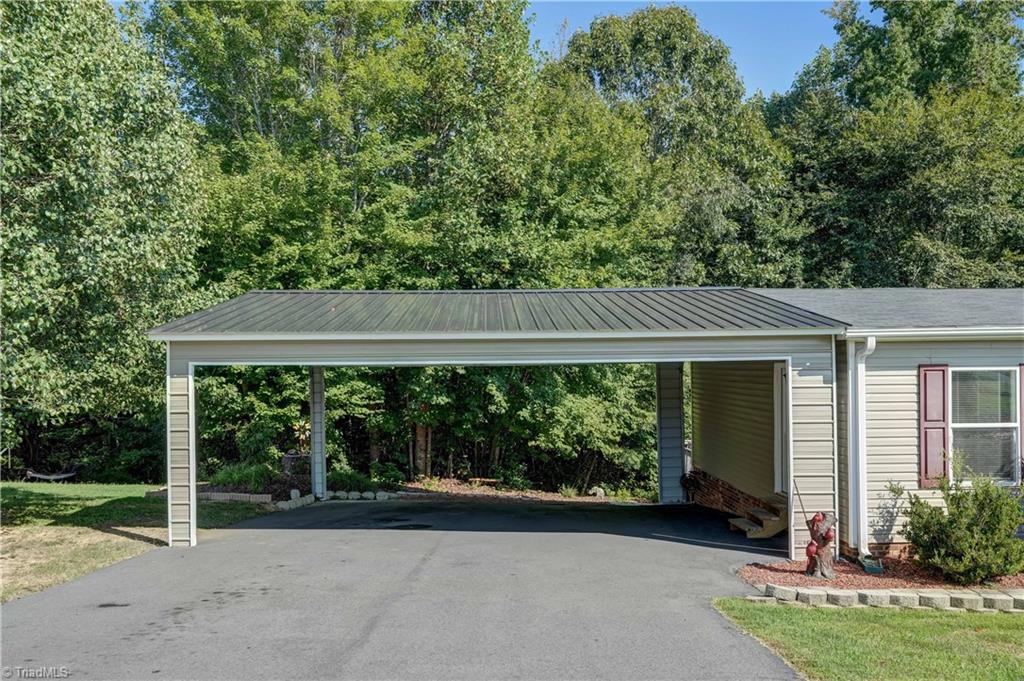 213 Crumpton Road Reidsville, NC 27320 - Photo 4 of 25