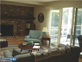 102 Boot Road Newtown Square, PA 19073 - Photo 8 of 10 Gallery Image 8