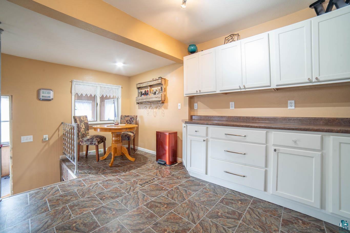 4032 West Tischer Road Duluth, MN 55803 - Photo 5 of 19