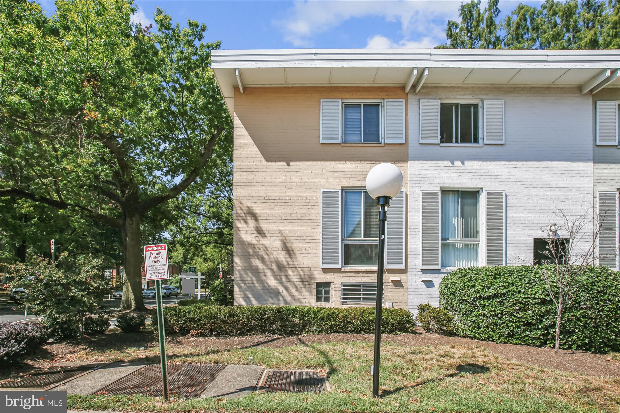 301 I Street Southwest, Unit 108 Washington, DC 20024 - Photo 37 of 55 front view of a house