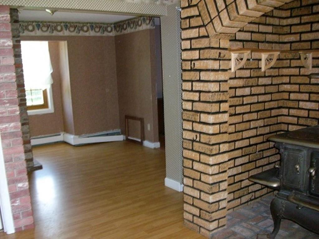 219 River Road Detroit, ME 04929 - Photo 4 of 8 Dining Area